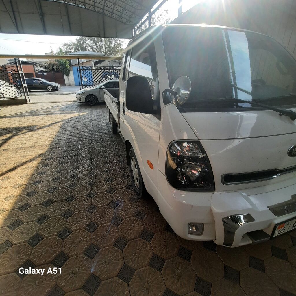 Продаю Kia Bongo III 2019 год Длинный борт, 1,5 тонна Пробег: 97,509: фото 2