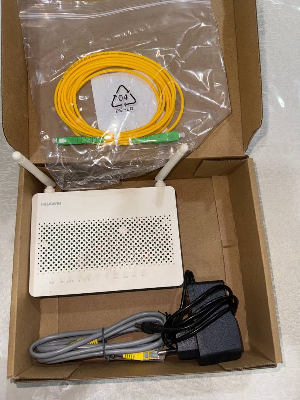 Modem satılır. Modem Huawei GPON Fiberoptik 40 AZN Modemlər və şəbəkə