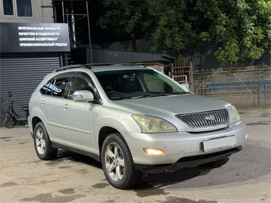 Toyota Harrier: 2004 г., 3 л, Автомат, Бензин, Внедорожник: фото 2