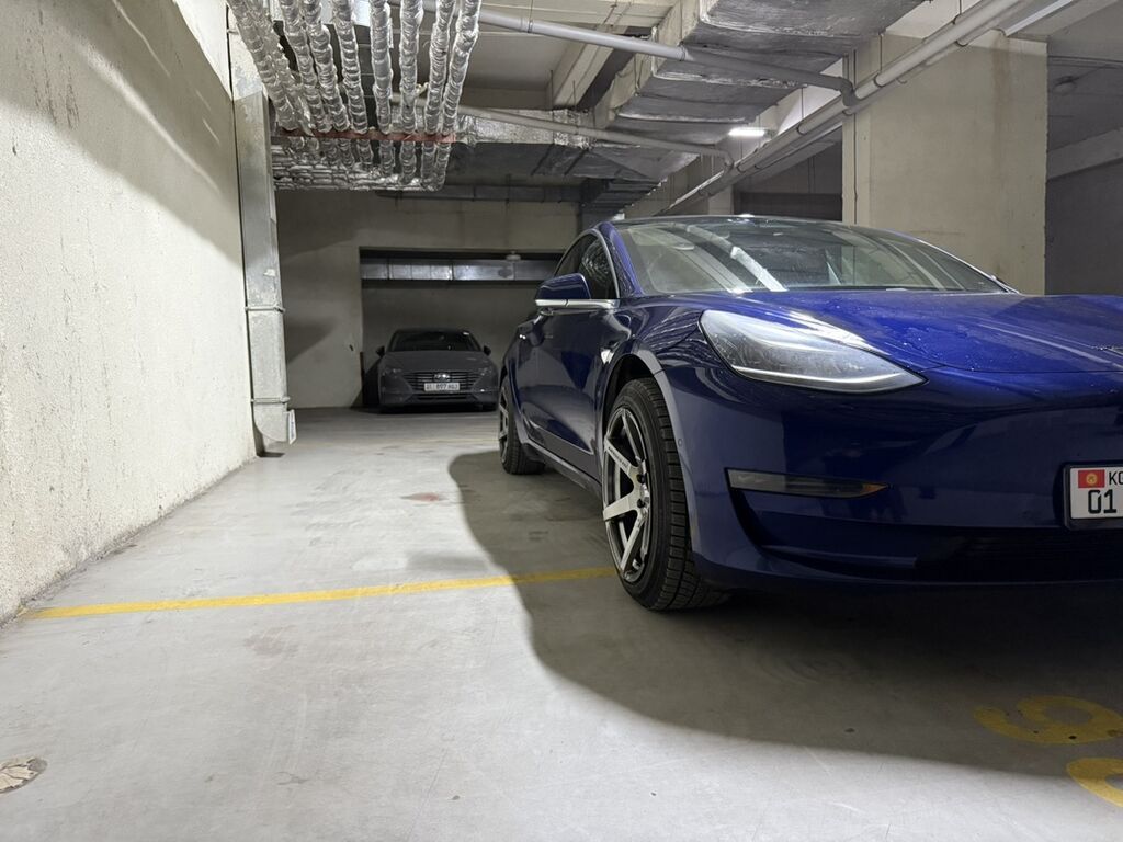 Tesla Model 3: 2018 г., Электромобиль, Седан: фото 6