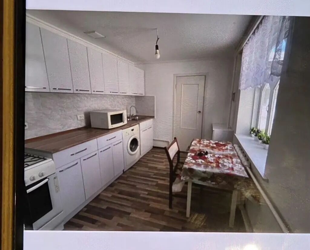 690 м², 3 комнаты, Азия Молл, Без подселения: фото 3