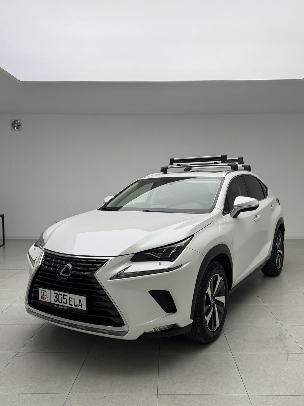 Lexus NX: 2019 г., 2.5 л, Вариатор, Гибрид, Кроссовер: фото 3