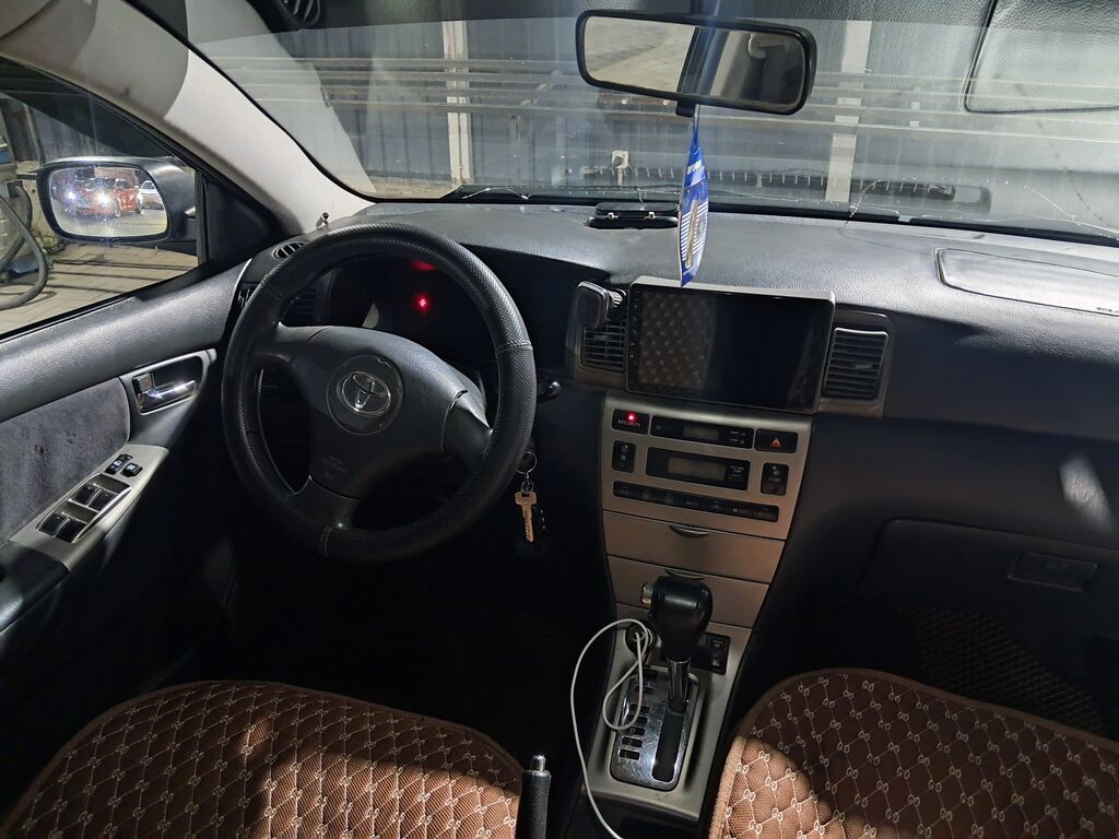 Toyota Corolla: 2002 г., 1.8 л, Автомат, Бензин, Хэтчбэк: фото 5