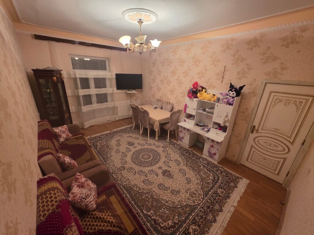 Sumqayıt, 3 otaqlı, Köhnə tikili, 76 kv. m