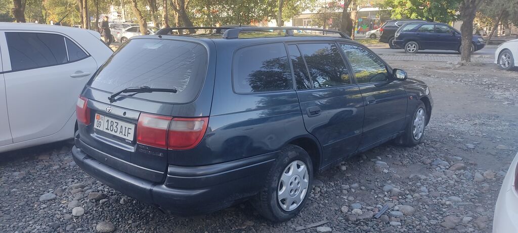 Toyota Carina E: 1998 г., 1.8 л, Механика, Газ, Универсал: фото 3
