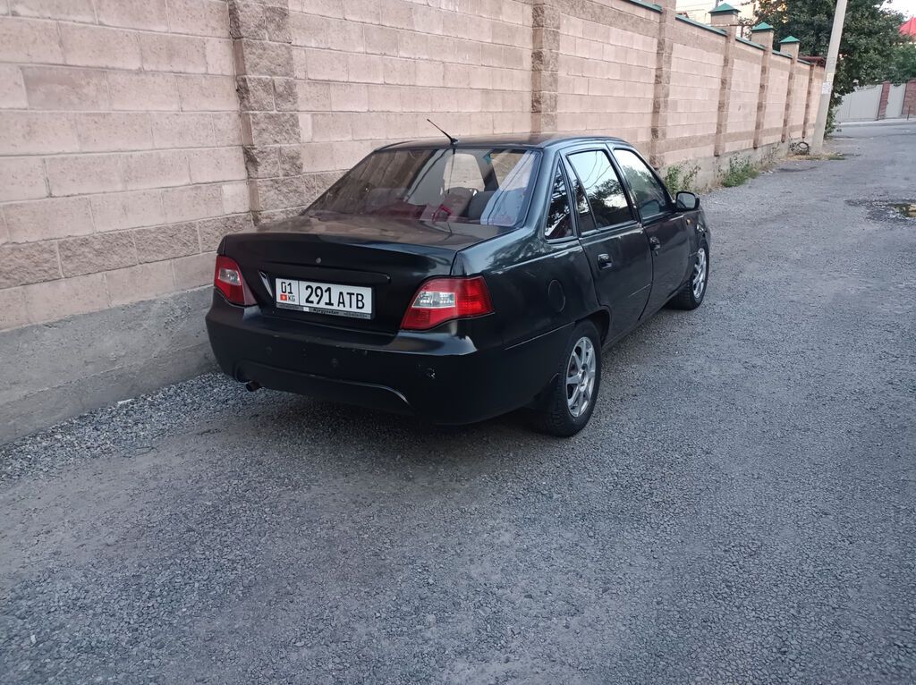 Daewoo Nexia: 2010 г., 1.5 л, Механика, Бензин, Седан: фото 2