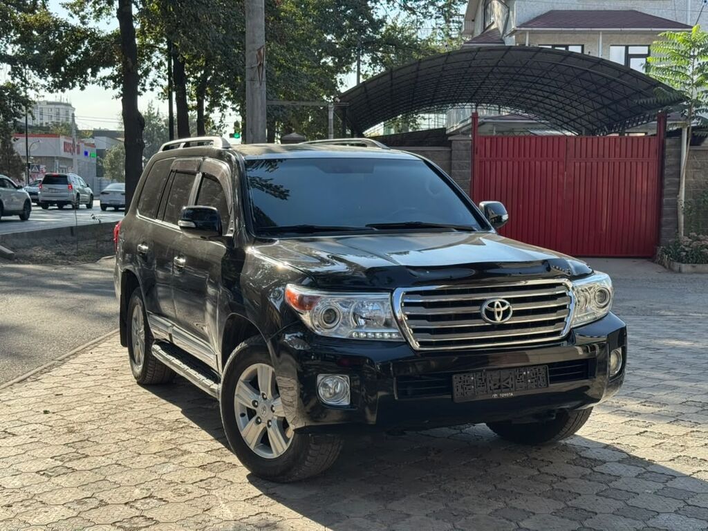 Toyota Land Cruiser: 2013 г., 4.5 л, Автомат, Дизель, Внедорожник: фото 3