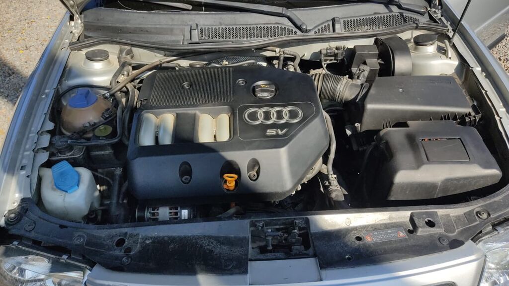 Audi A3: 2002 г., 1.8 л, Автомат, Бензин, Хэтчбэк: фото 6