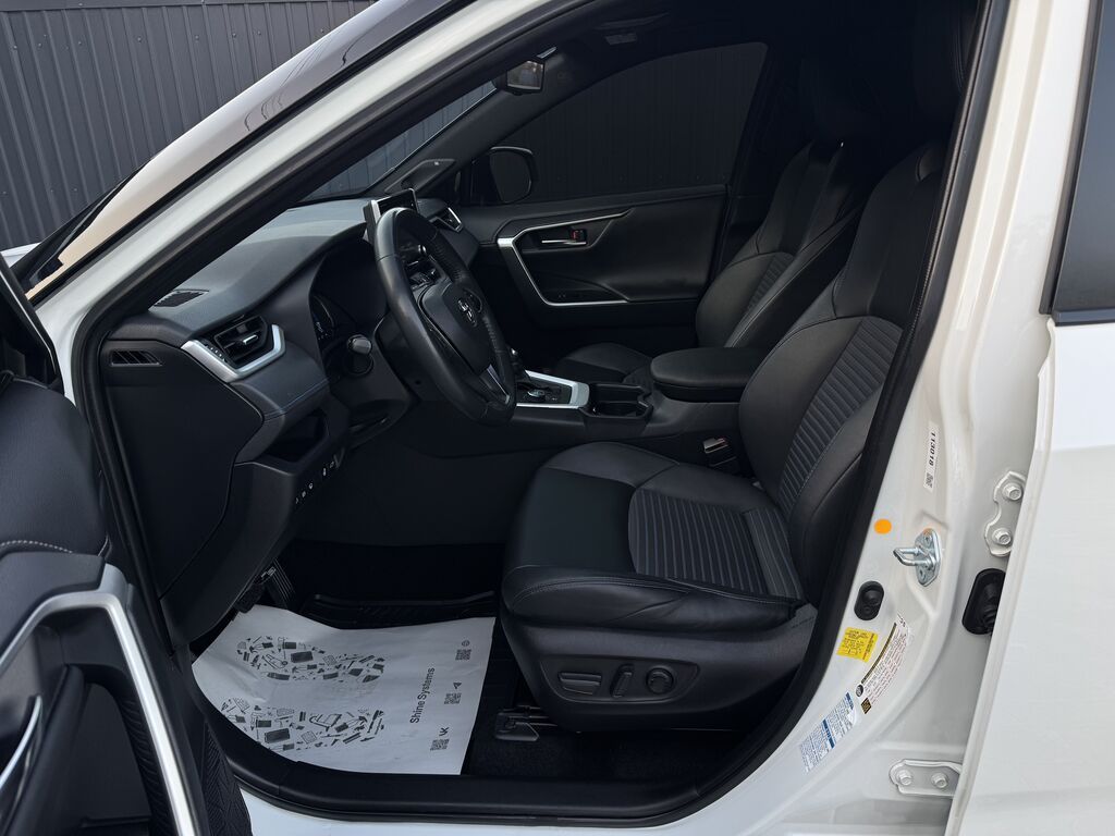 Toyota RAV4: 2022 г., 2.5 л, Автомат, Гибрид, Кроссовер: фото 8