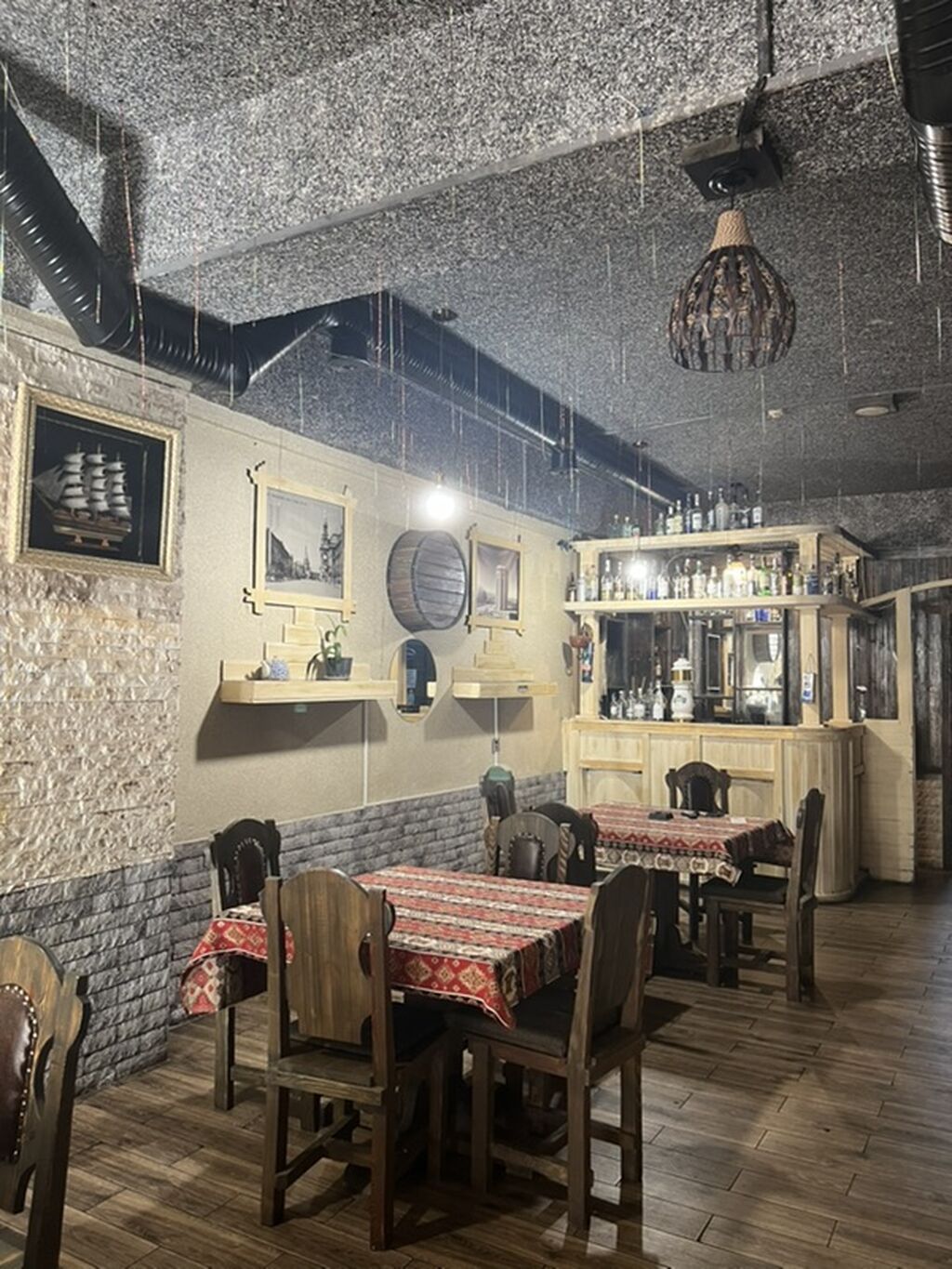 İcarəyə verilir: Tam təchizatlı restoran hər bir şeraiti var, ancaq