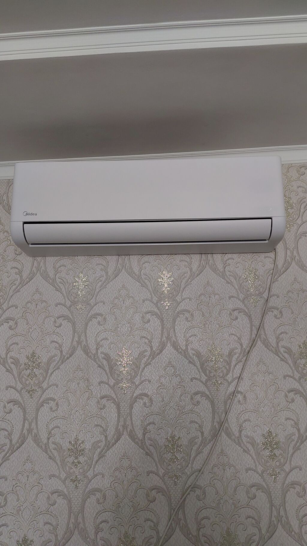 Сплит-система, Midea, Б/у, 40-50 м², Инверторный