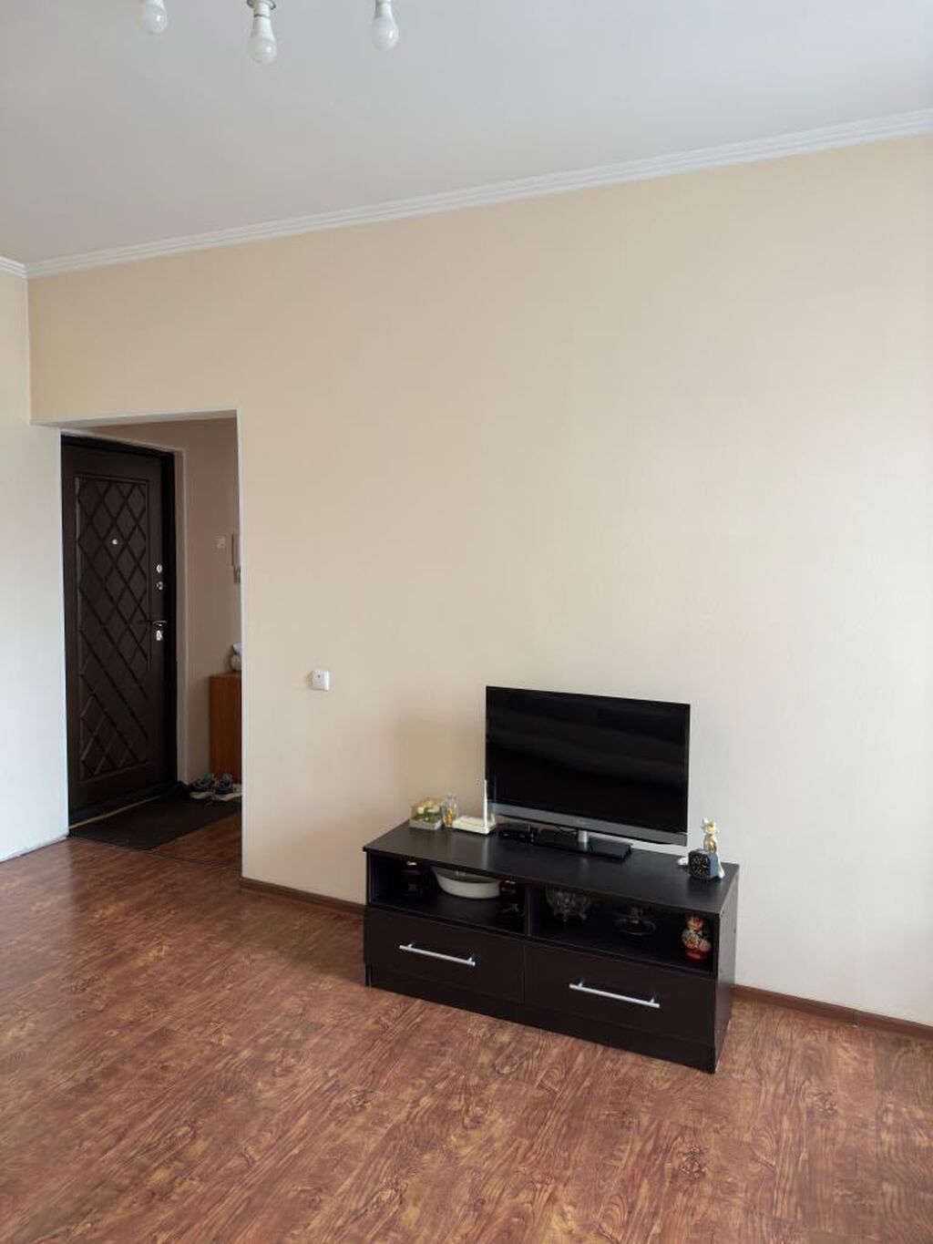 2 комнаты, 52 м², 7 мкр 105 серия, 5 этаж, Евроремонт: фото 8