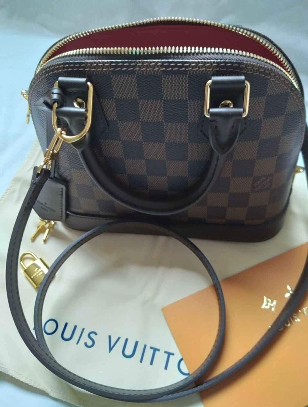 Louis Vuitton alma bb bag 300 EUR | η αγγελία δημοσιεύτηκε 11 Σεπτέμβριος 2022 20:42:17: Louis Vuitton alma bb bag