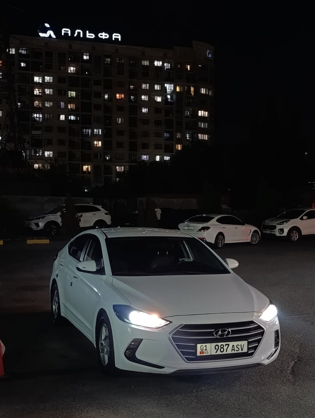 Hyundai Avante: 2018 г., 1.6 л, Автомат, Бензин, Седан: фото 4