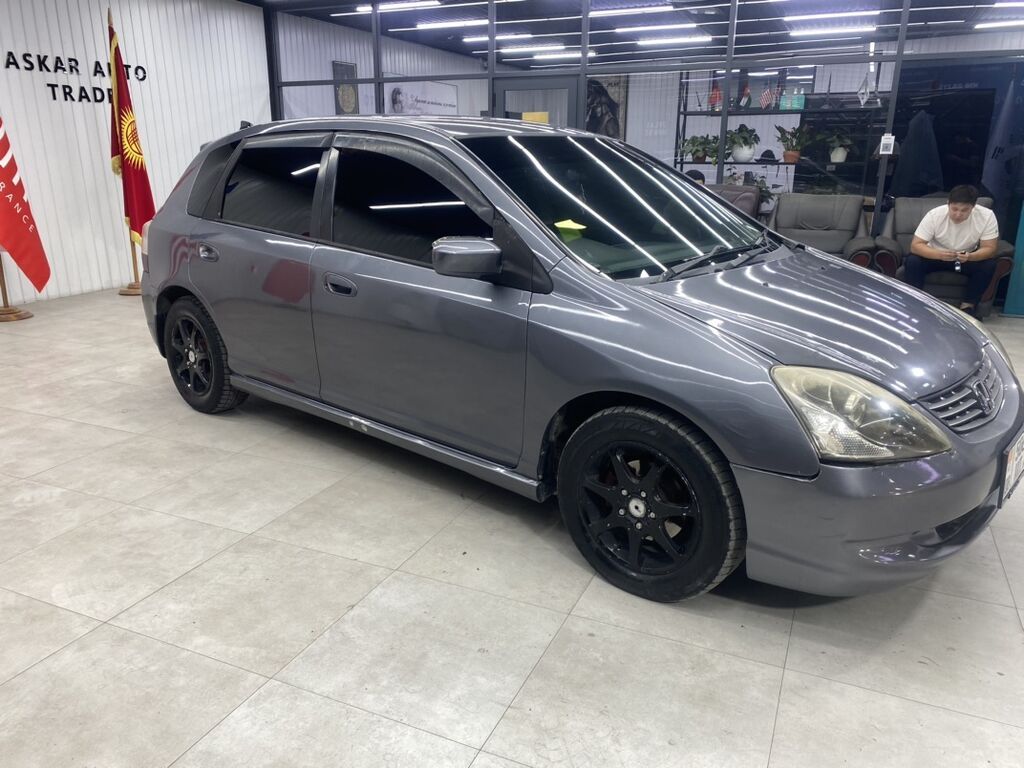 Honda Civic: 2004 г., 1.7 л, Автомат, Бензин, Хэтчбэк: фото 6