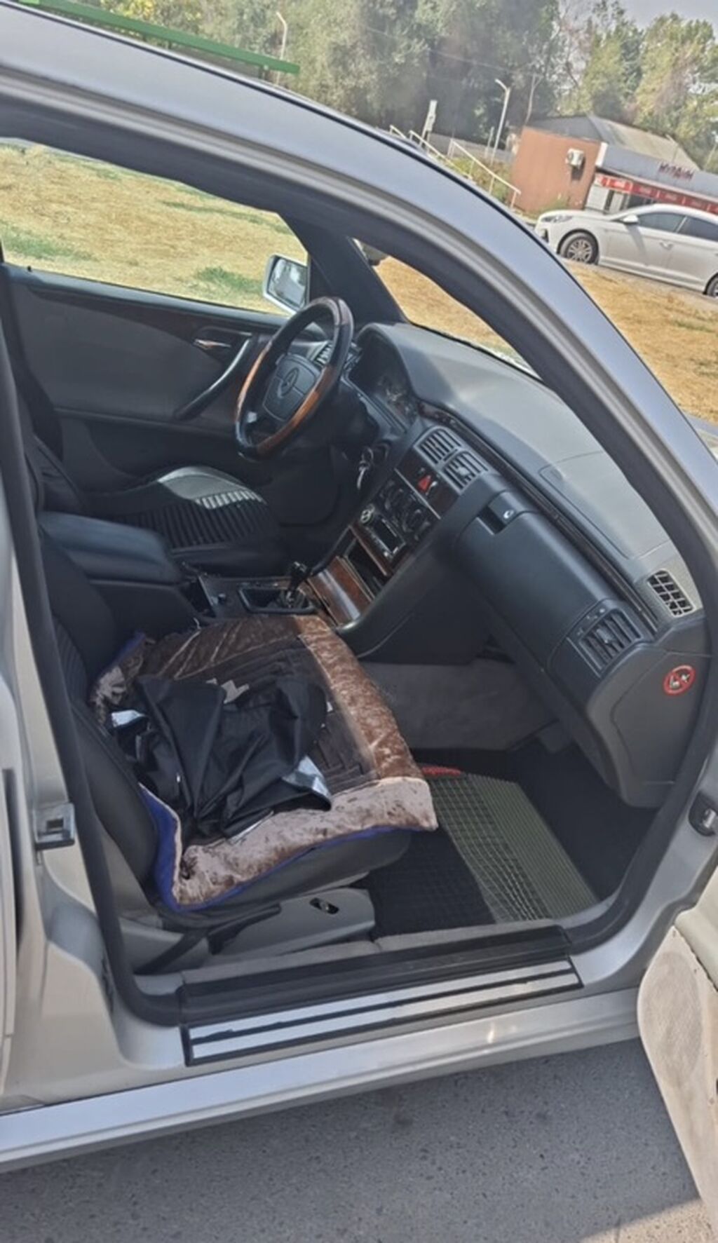 Mercedes-Benz E-Class: 1996 г., 2.3 л, Механика, Бензин, Седан: фото 8