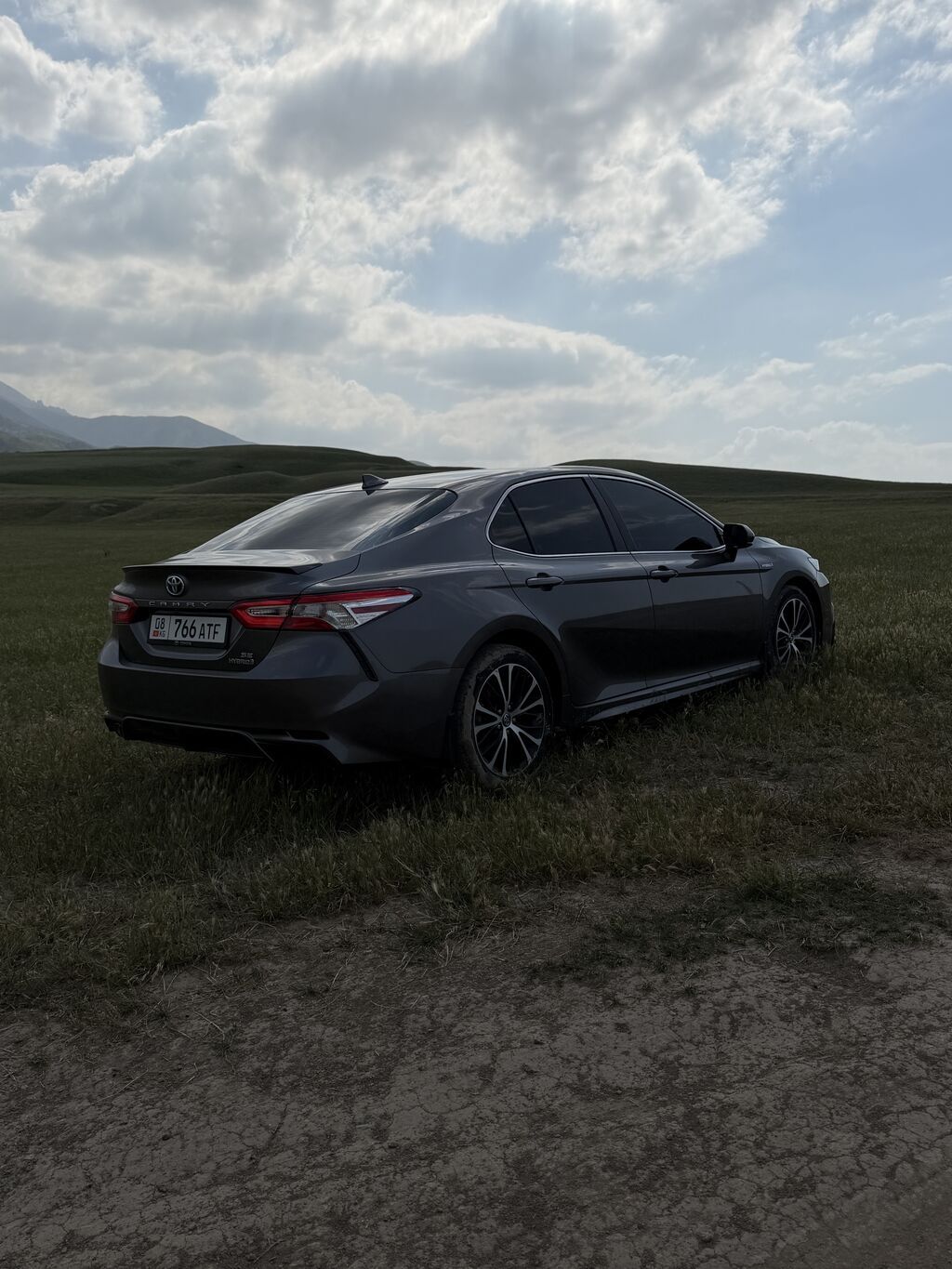 Toyota Camry 2020, гибрид, 2.5 л, автомат: фото 4