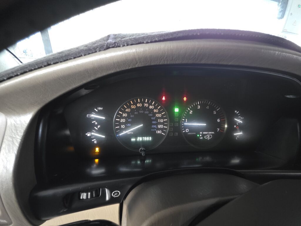 Lexus LX: 2003 г., 4.7 л, Автомат, Бензин, Внедорожник: фото 3