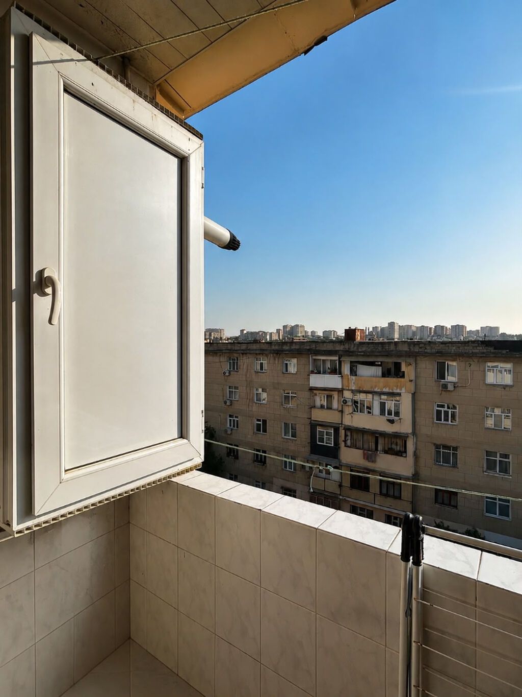 Bakı, Bakıxanov qəs., 2 otaqlı, Köhnə tikili, m. Neftçilər, 54 kv. m