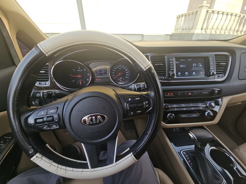 Kia Carnival: 2019 г., 2.2 л, Автомат, Дизель, Минивэн: фото 8