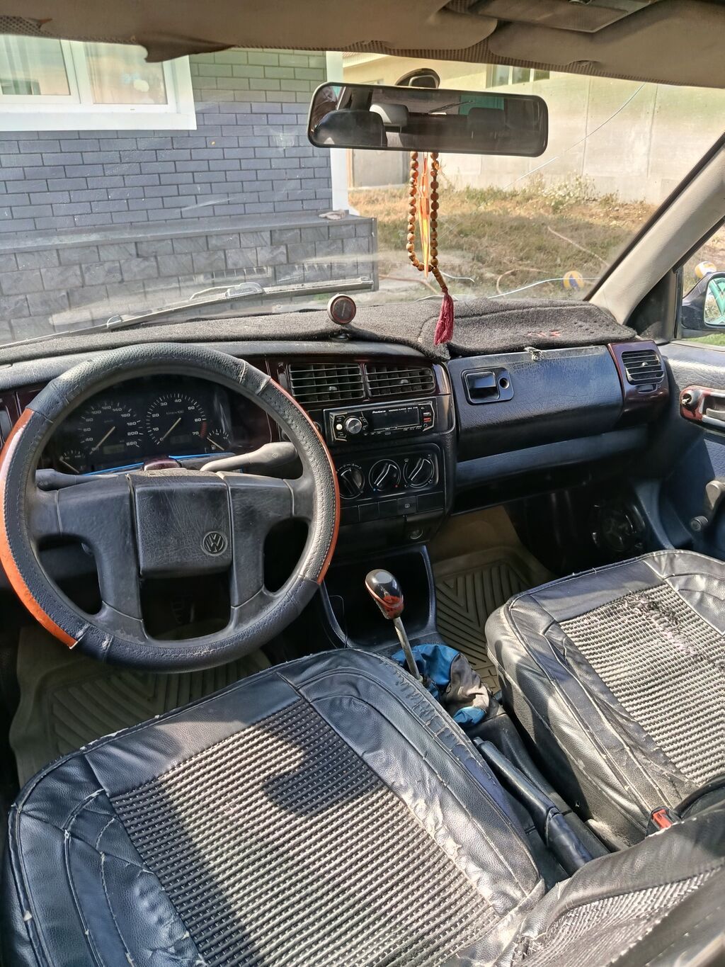 Volkswagen Golf: 1991 г., 1.8 л, Механика, Хэтчбэк: фото 4