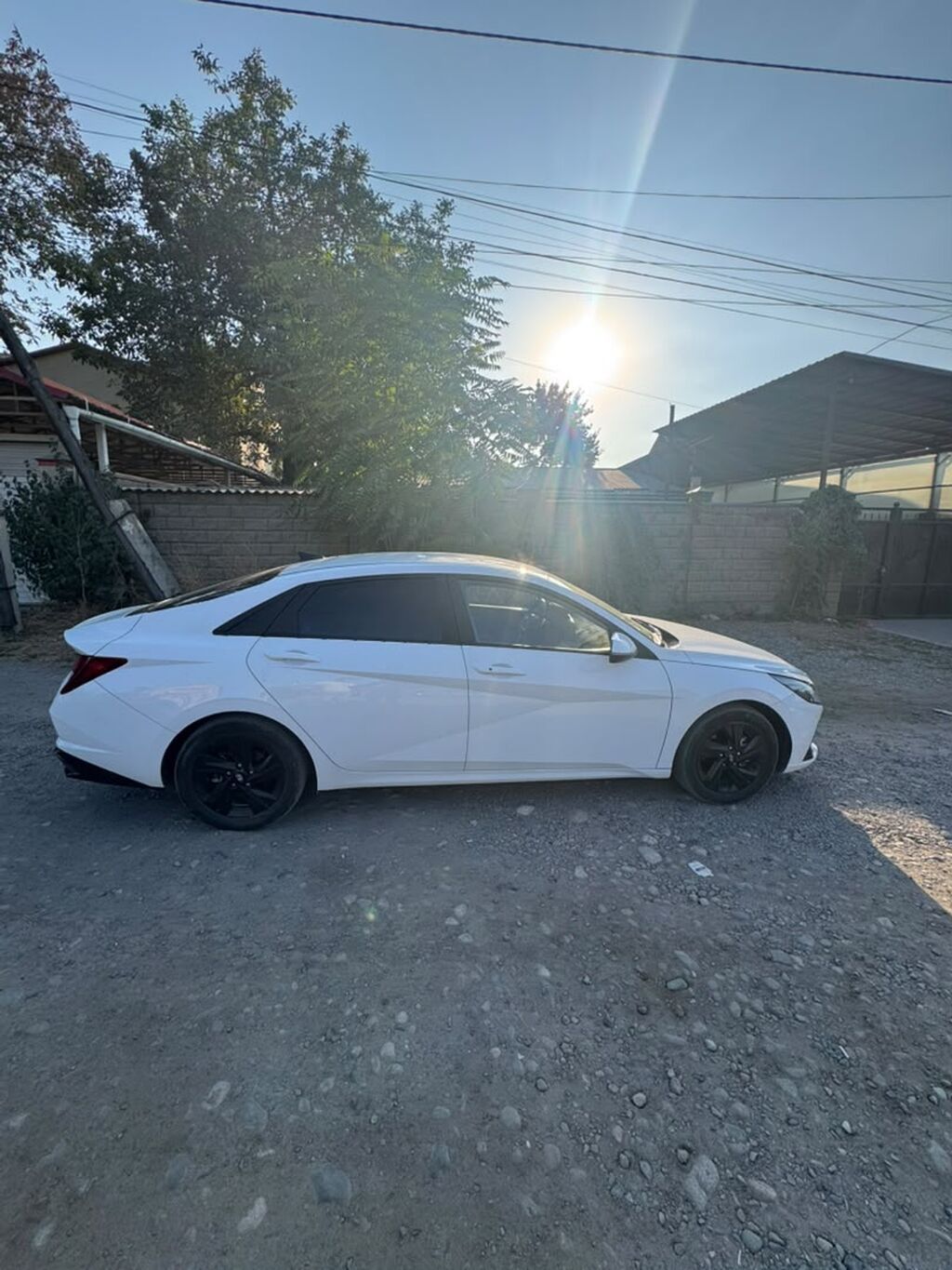 Hyundai Avante: 2021 г., 1.6 л, Робот, Гибрид, Седан: фото 3