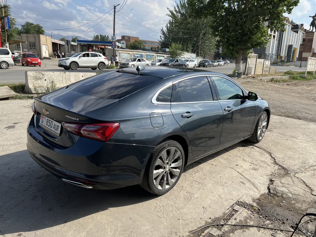 Chevrolet Malibu: 2021 г., 2 л, Автомат, Бензин, Лифтбек: фото 2