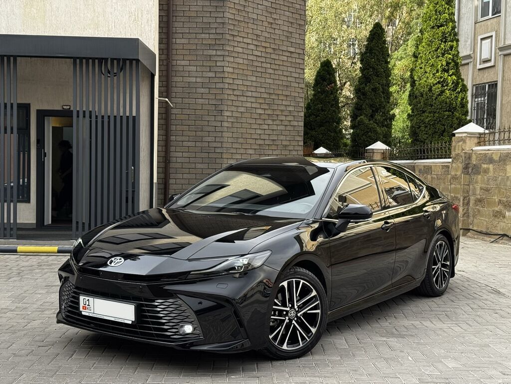 Toyota Camry: 2024 г., 2.5 л, Автомат, Бензин, Седан: фото 2