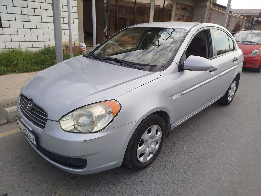 Hyundai Verna: 2008 г., 1.4 л, Механика, Бензин, Седан: фото 2