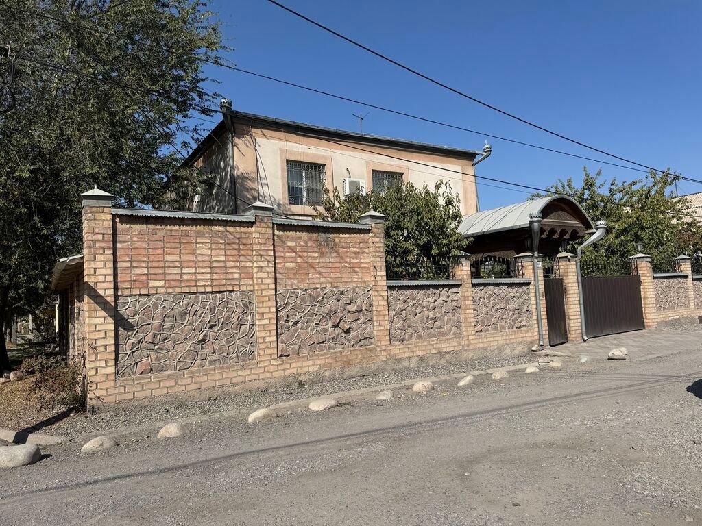 150 м², 4 комнаты: фото 2