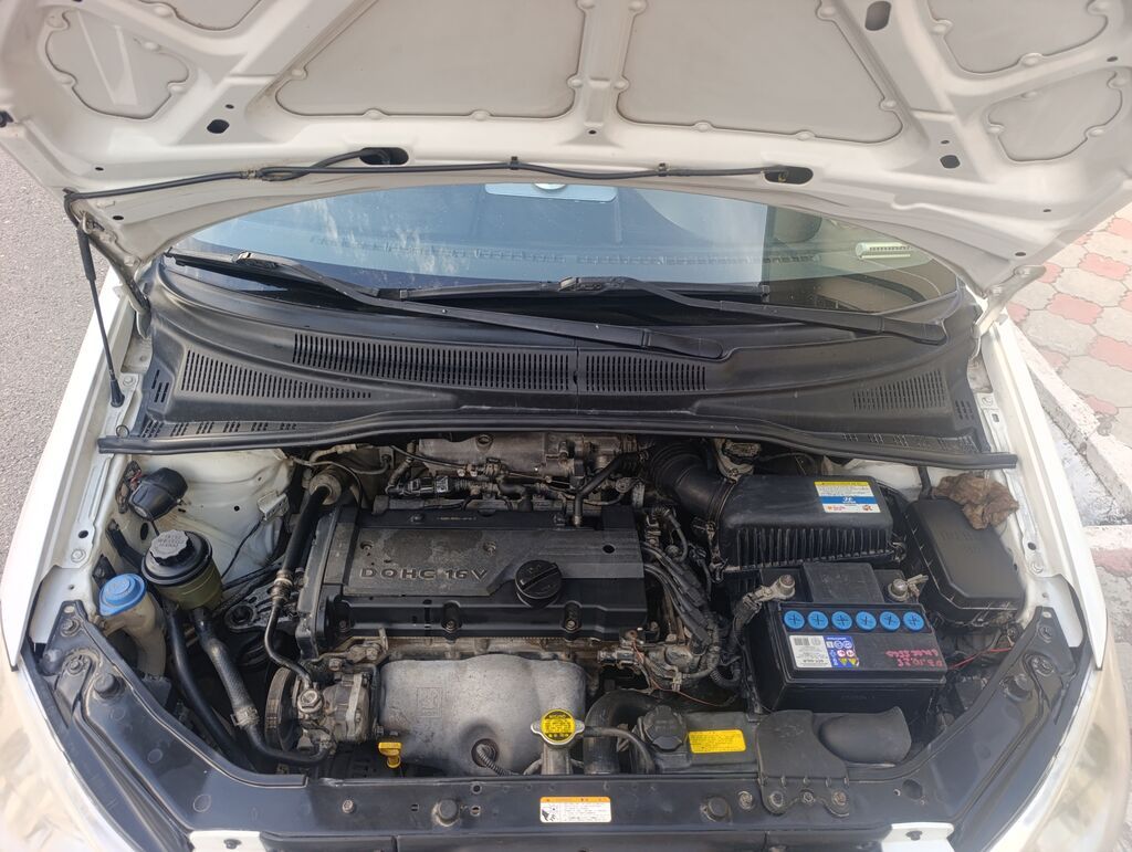 Hyundai Getz: 2010 г., 1.6 л, Механика, Бензин, Хэтчбэк: фото 5