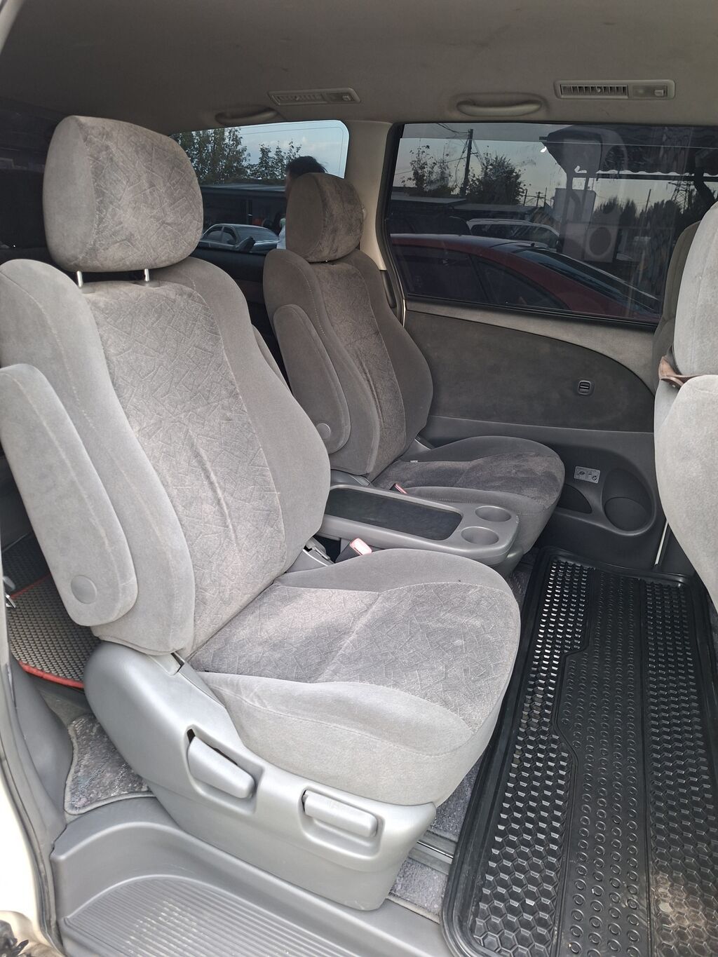 Toyota Estima: 2001 г., 3 л, Автомат, Бензин, Минивэн: фото 7