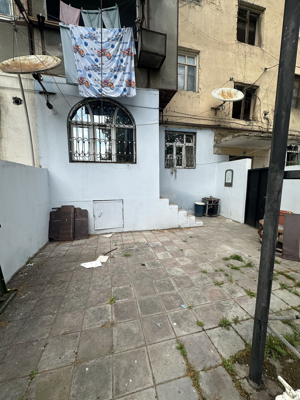 Bərdə, 4 otaqlı, Köhnə tikili, 80 kv. m