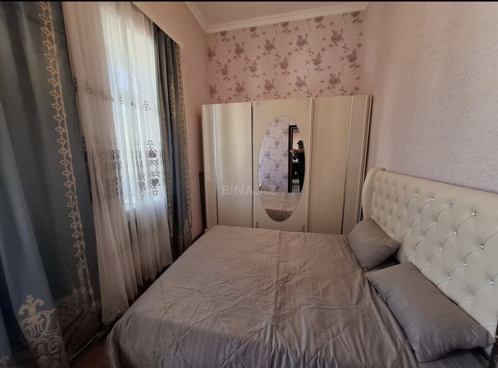 Bakı, 20-ci sahə, 3 otaqlı, Köhnə tikili, m. İçərişəhər, 65 kv. m