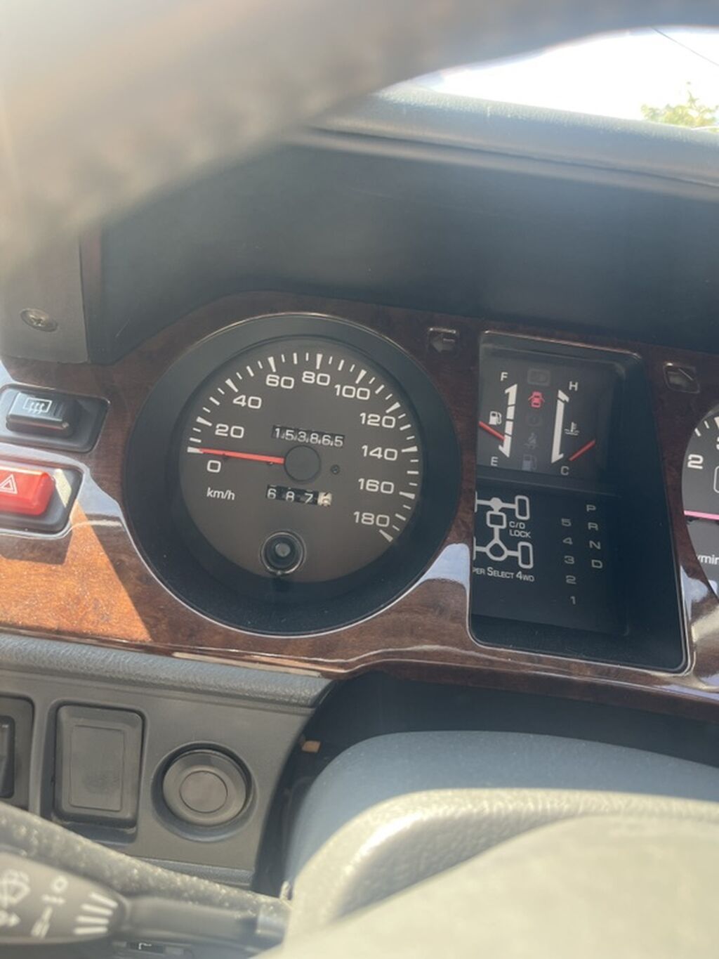 Mitsubishi Pajero: 1998 г., 3.5 л, Автомат, Бензин, Внедорожник: фото 8