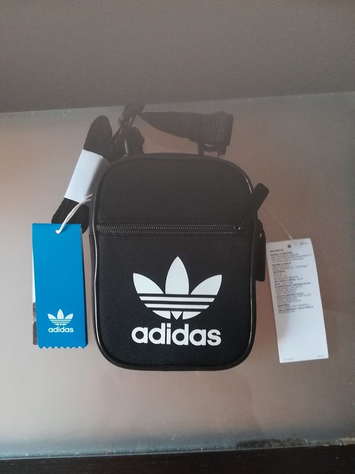 Άλλα αθλητικά είδη: Adidas αθλητικο τσαντακι καινουριο σε lalafo.gr Adidas αθλητικο τσαντακι καινουριο σε Κεντρική Θεσσαλονίκη