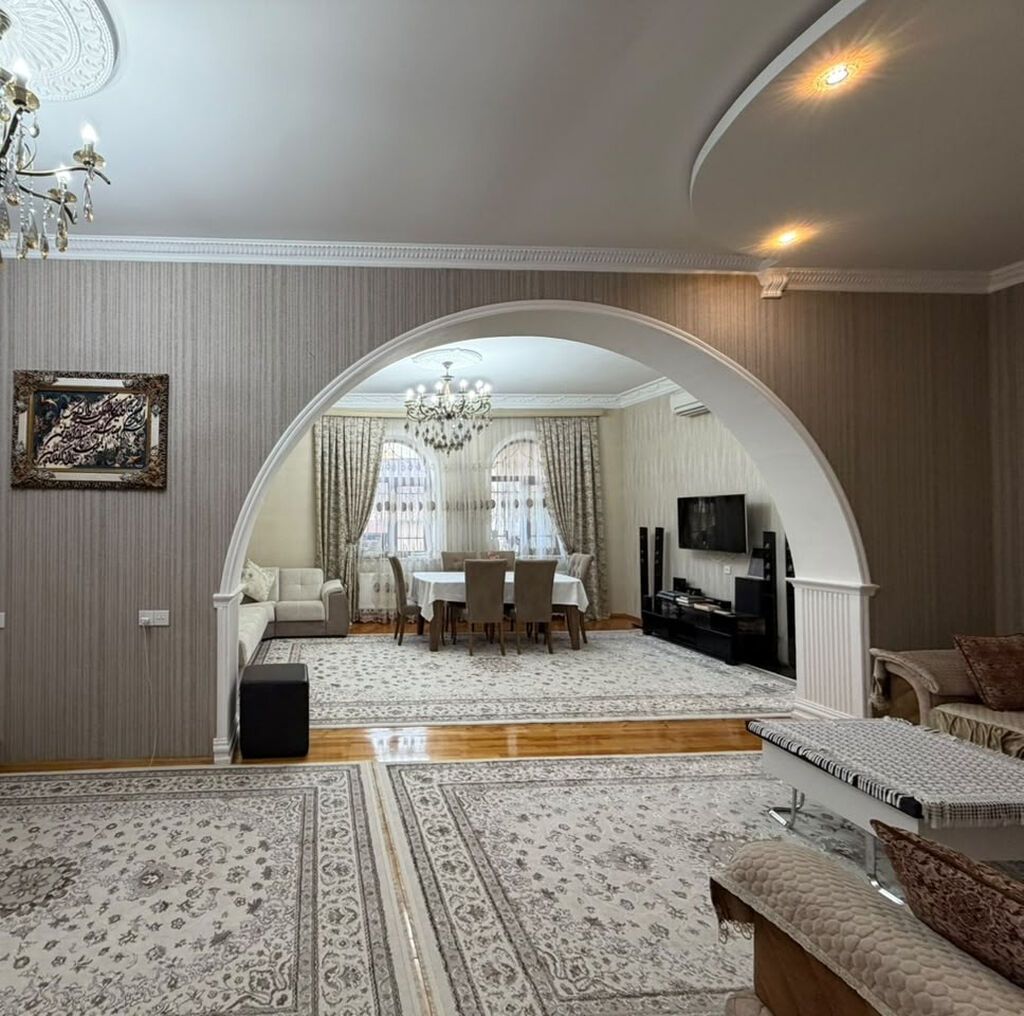 Qaraçuxur qəs. 5 otaqlı, 201 kv. m, Kredit yoxdur, Yeni təmirli