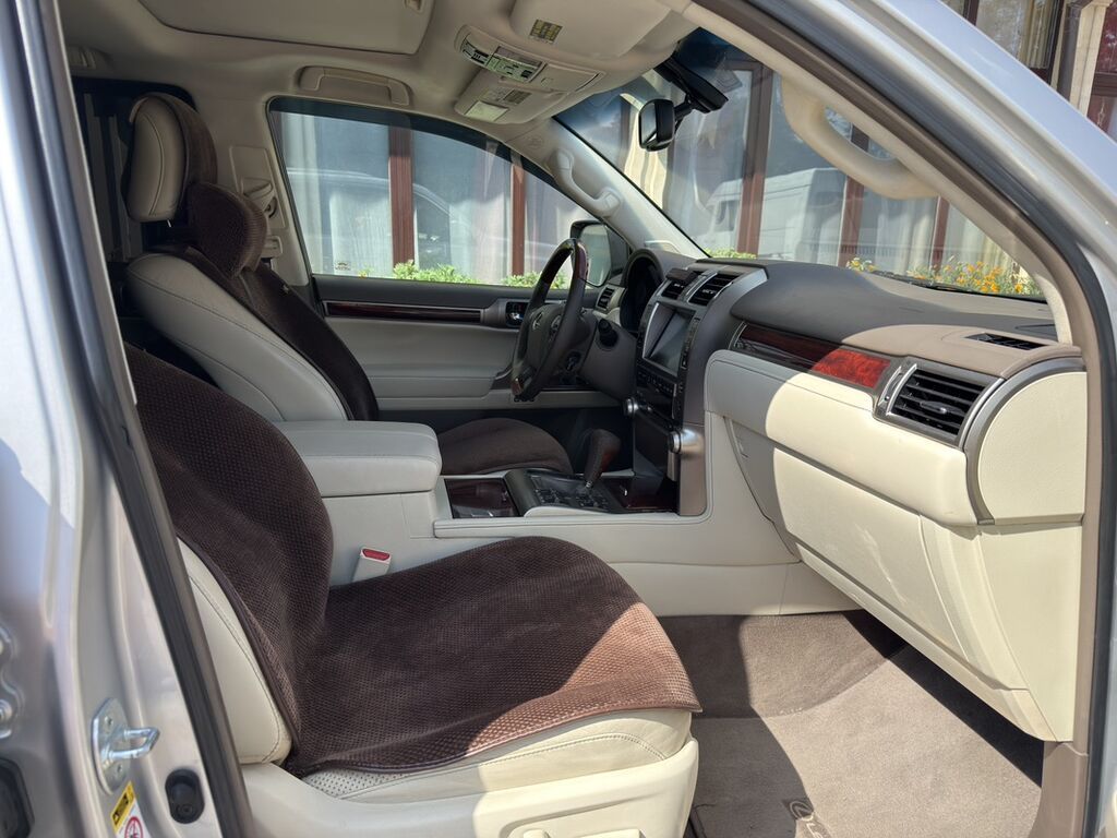 Lexus GX: 2010 г., 4.6 л, Автомат, Бензин, Внедорожник: фото 8