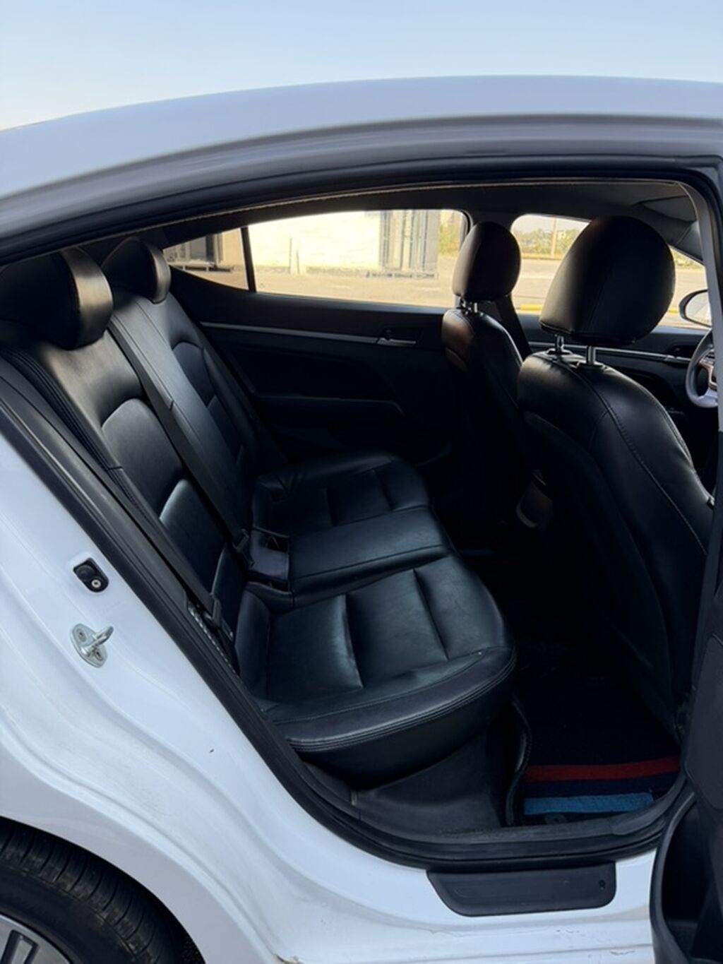 Hyundai Elantra: 2021 г., Автомат, Гибрид, Седан: фото 8