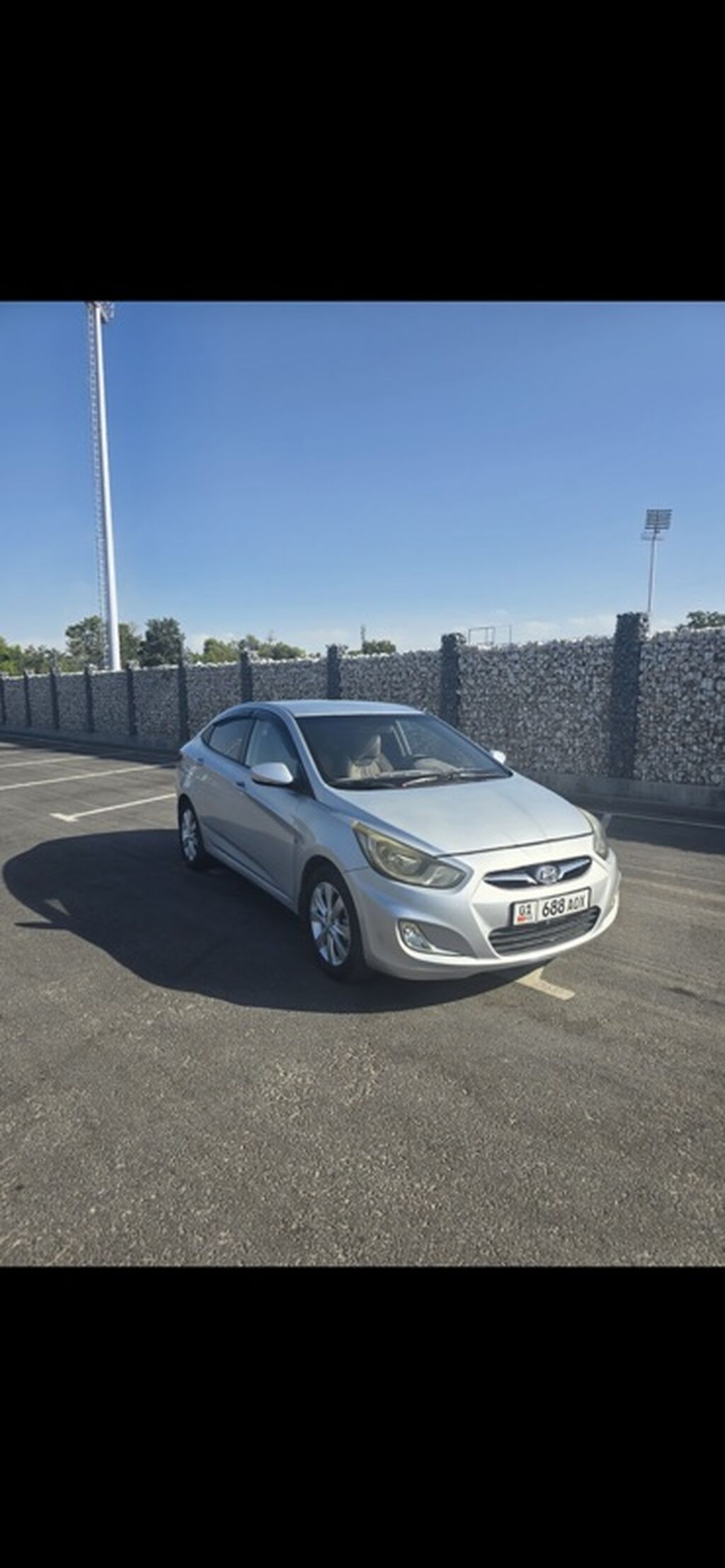 Hyundai Solaris: 2012 г., Автомат, Седан: фото 2