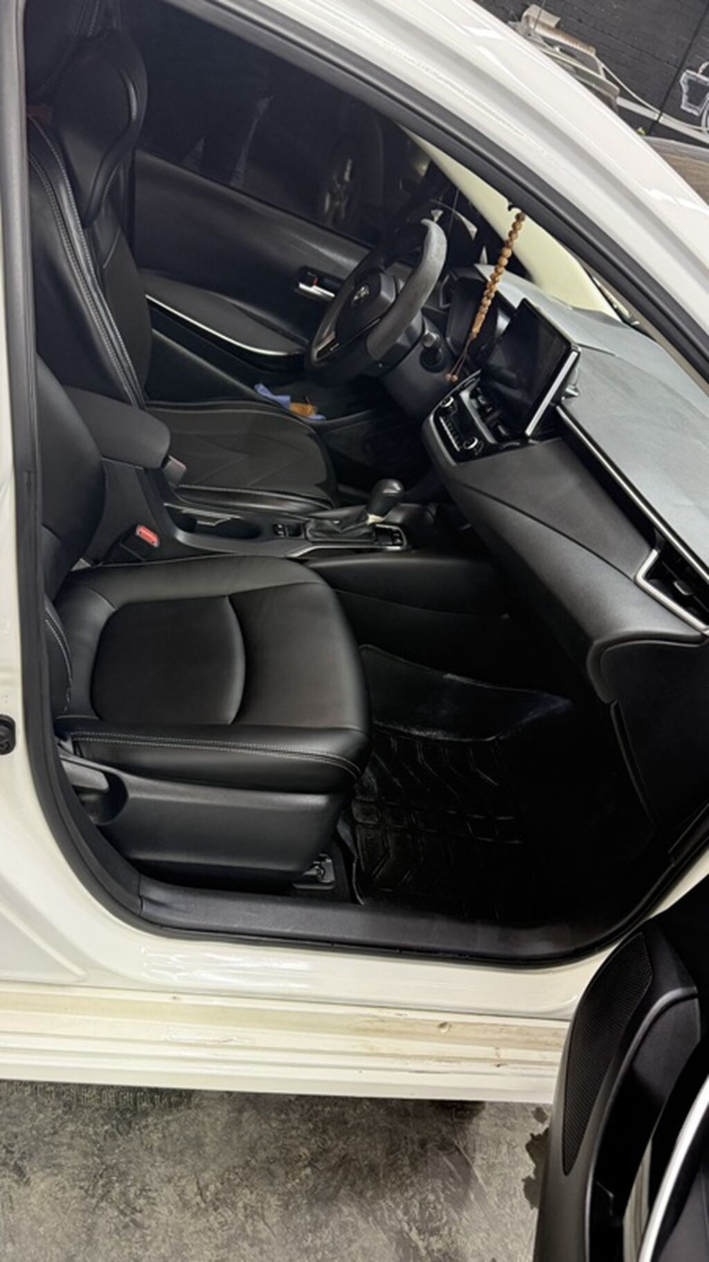 Toyota Corolla: 2019 г., 1.8 л, Автомат, Бензин, Седан: фото 3
