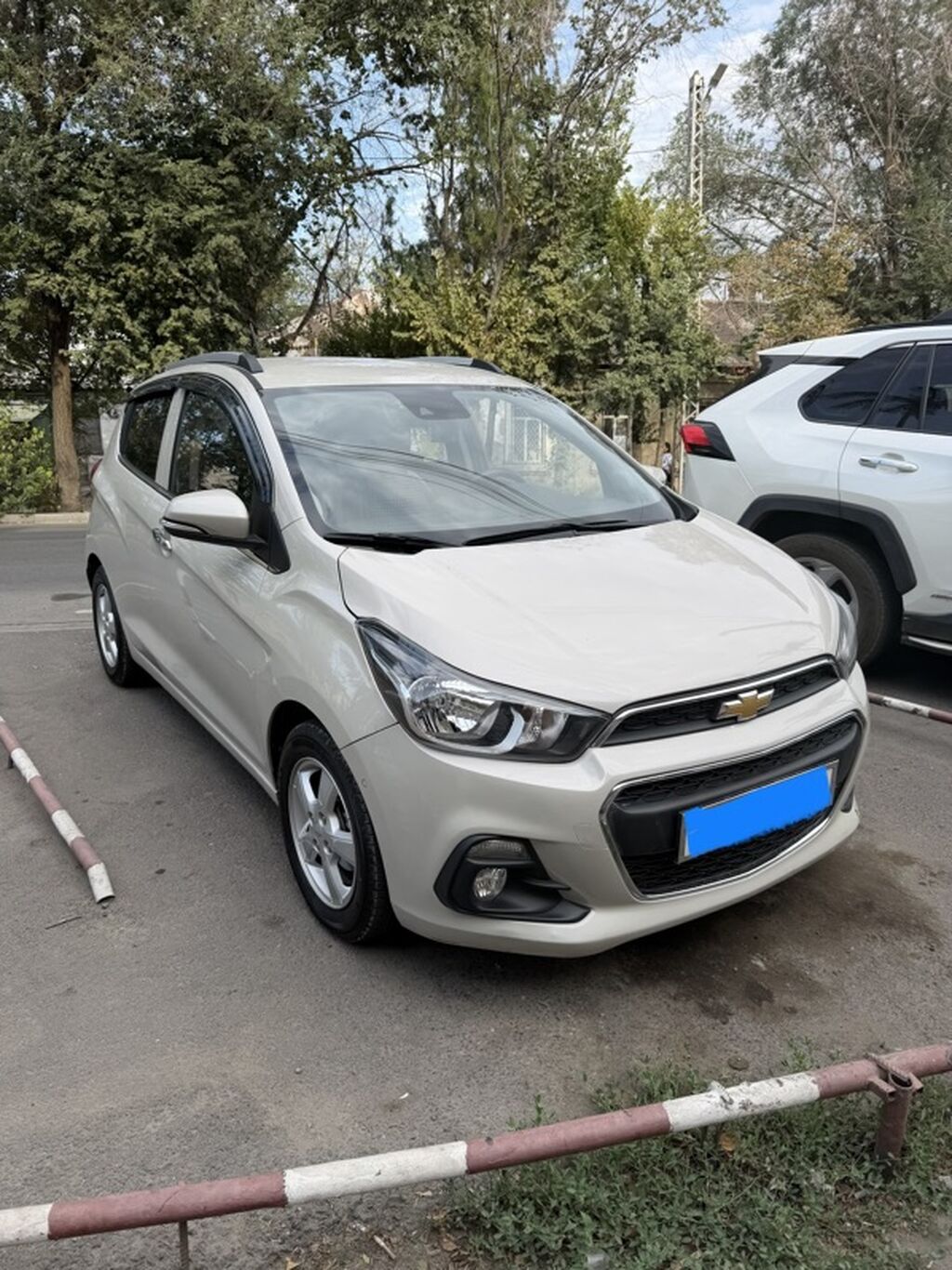 Chevrolet Spark: 2017 г., 1 л, Вариатор, Бензин, Хэтчбэк: фото 2