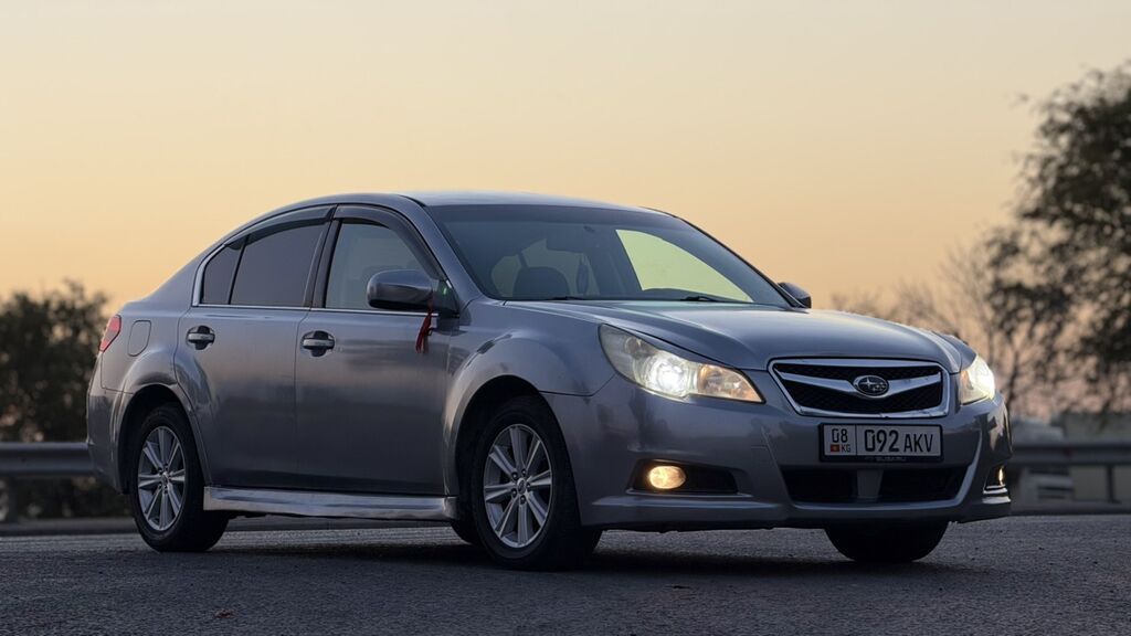 Subaru Legacy: 2010 г., 2.5 л, Автомат, Бензин, Седан: фото 2