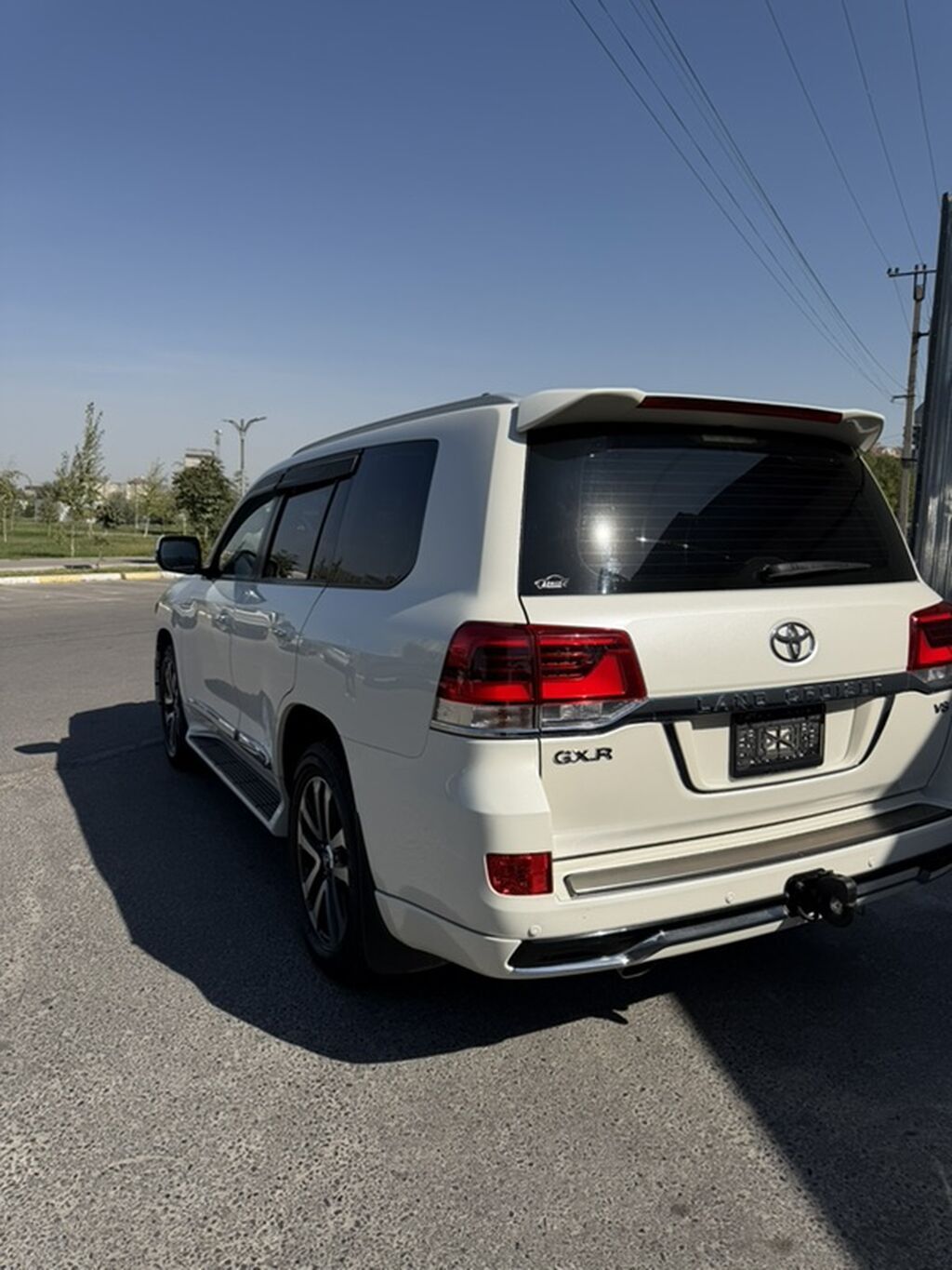 Toyota Land Cruiser: 2018 г., 4.6 л, Автомат, Бензин, Внедорожник: фото 3