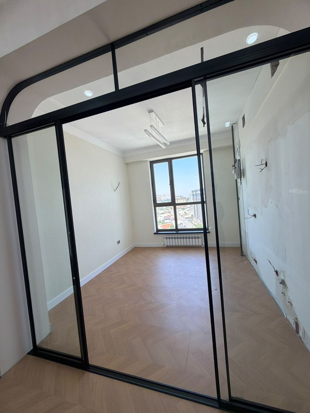 3 комнаты, 77 м², Резиденция, Элитка, 10 этаж, Дизайнерский ремонт: фото 5