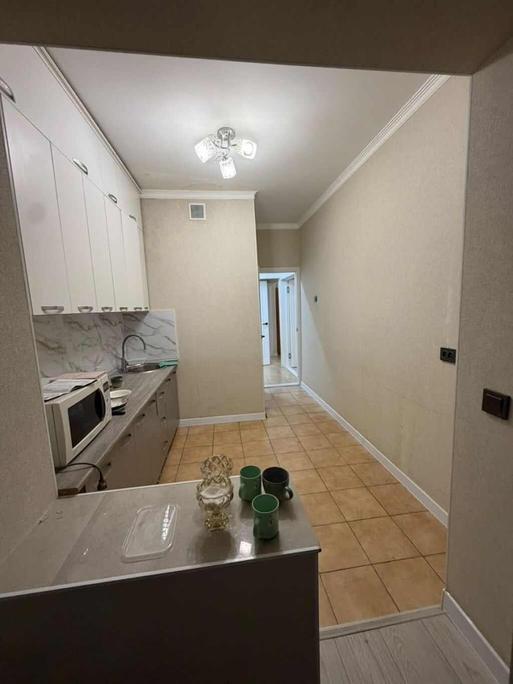 3 комнаты, 65 м², Золотой квадрат 106 серия, 3 этаж, Евроремонт: фото 2