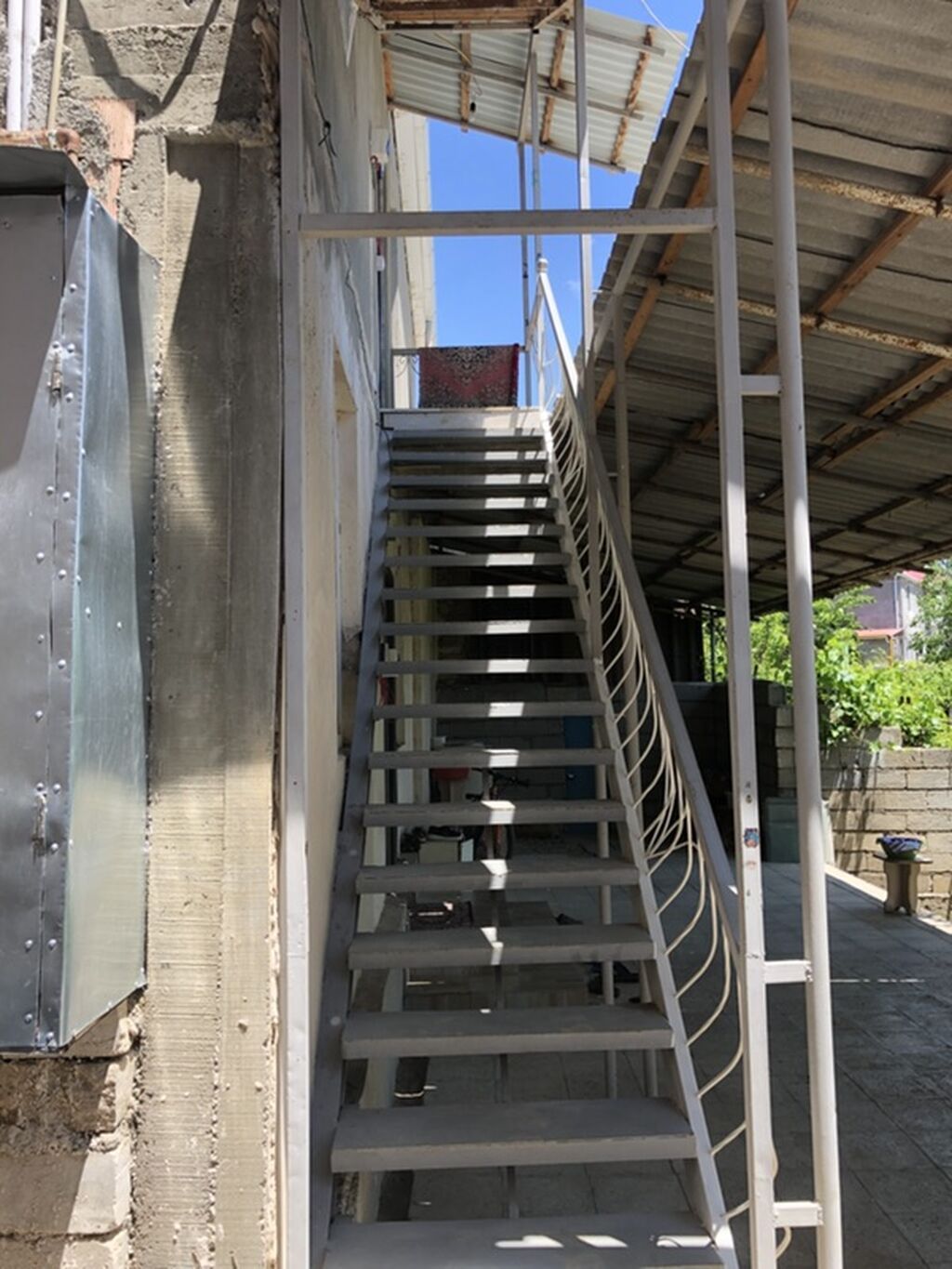 90 kv. m, 3 otaqlı, İşıq, Kanalizasiya, Kombi