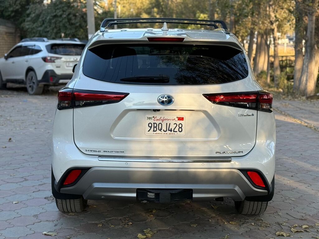Toyota Highlander: 2021 г., 2.5 л, Автомат, Гибрид, Кроссовер: фото 4