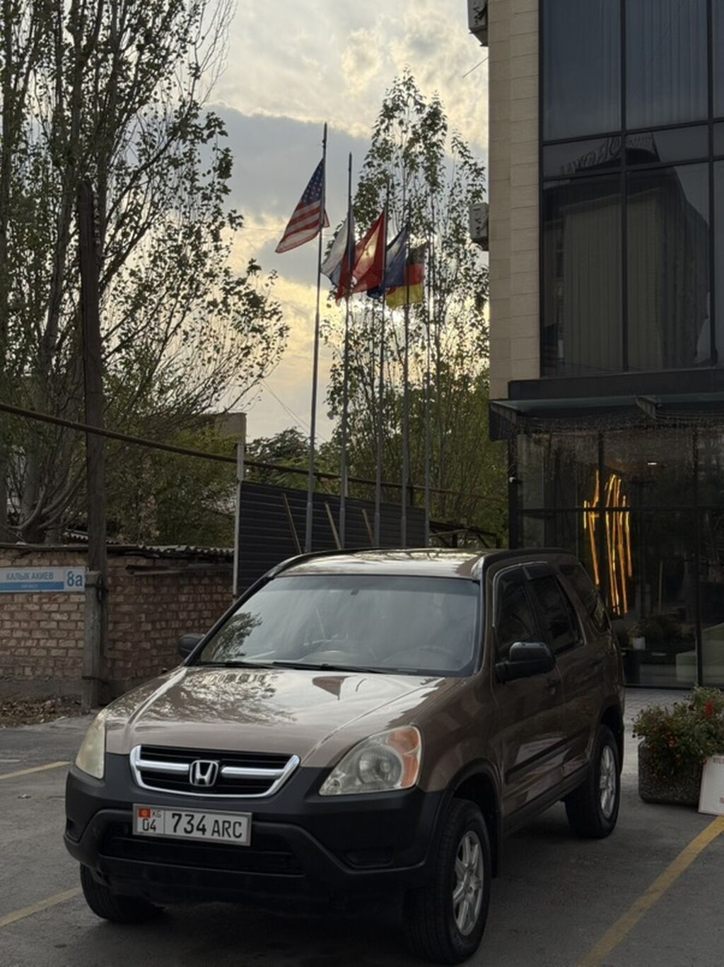 Honda CR-V: 2004 г., 2 л, Автомат, Газ, Кроссовер: фото 1