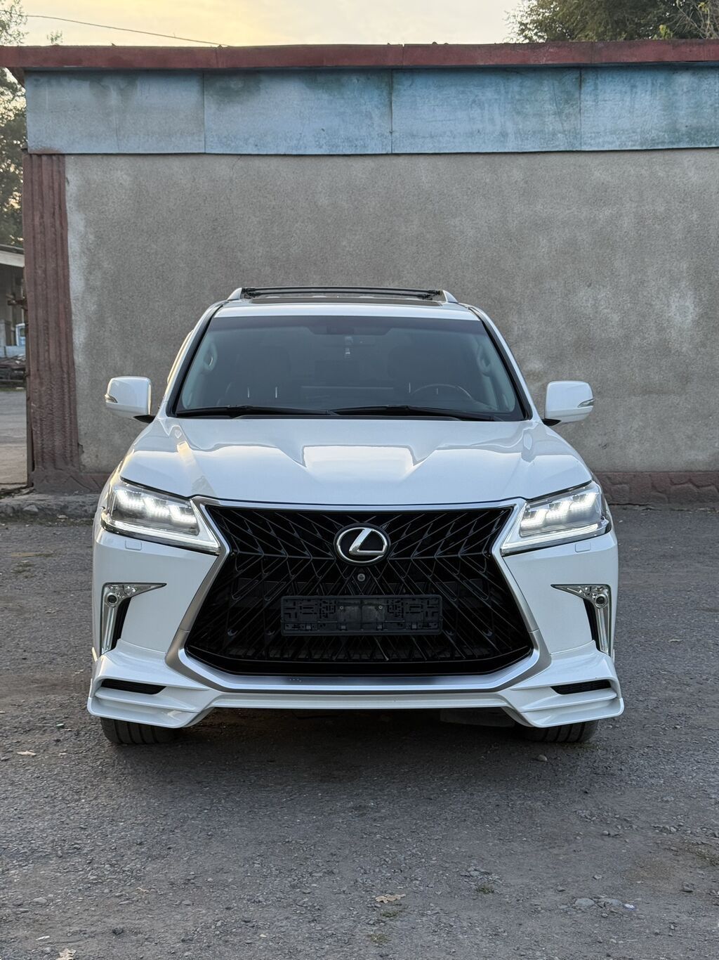 Lexus LX: 2013 г., 5.7 л, Автомат, Бензин, Внедорожник: фото 2